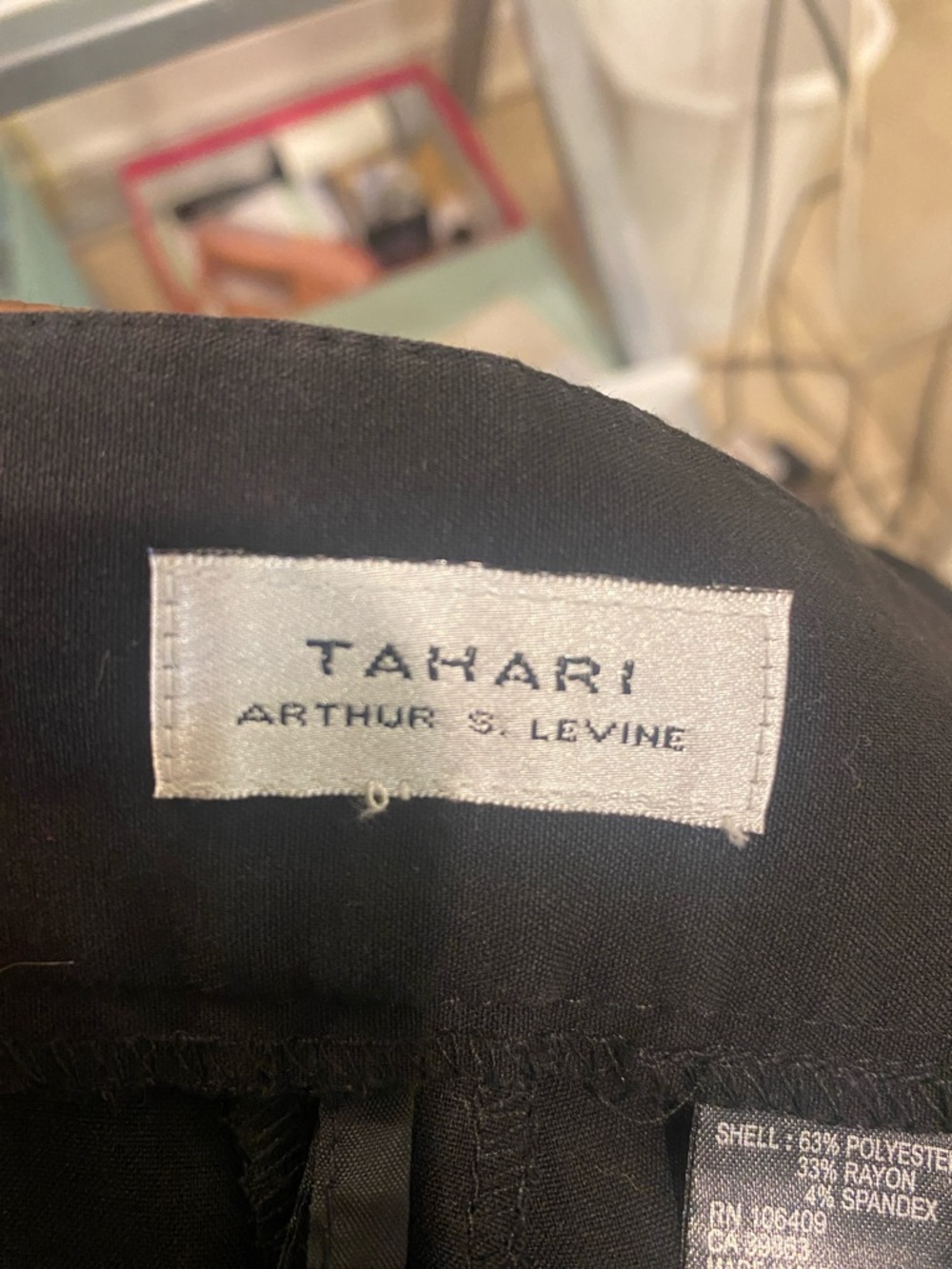 Tahari size 18W pants inseam 26 inches good condition - Picture 3 of 4